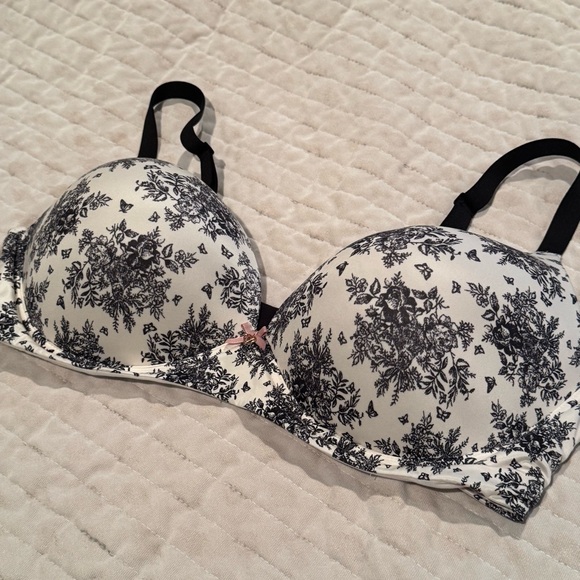 Victoria's Secret Other - Victoria’s Secret Push-Up Women's Bra